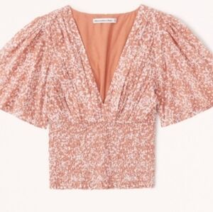 Abercrombie and Fitch Flutter Sleeve Smocked Waist Top Blouse Size Small